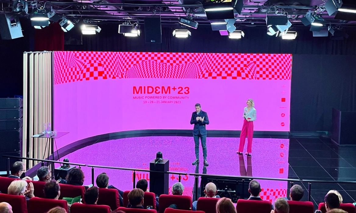 Salomé anime le MIDEM+ 2023 sur scène à Cannes